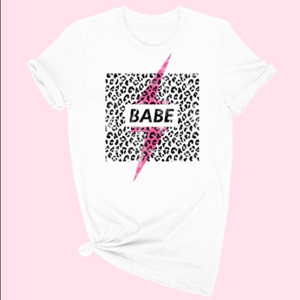 LEOPARD BABE GRAPHIC TEE